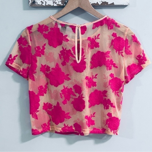 FOREVER 21 Contemporary Embroidered Rose Sheer Mesh Shirt Womens Size Small - Picture 6 of 9
